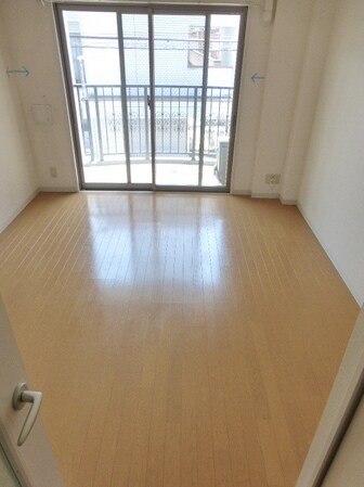 エルスプランドゥールの物件内観写真